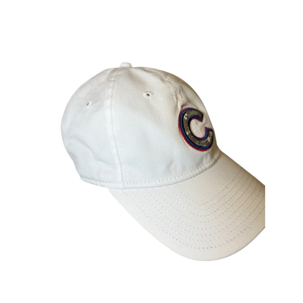 Chicago Cubs MLB New Era 9TFORTY Women's Camo Logo Adjustable Strapback Cap - Picture 4 of 7